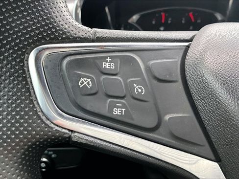 Used 2019 Chevrolet Equinox LT FWD image 20