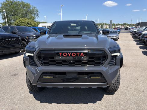 Used 2024 Toyota Tacoma TRD Pro AWD/4WD image 3