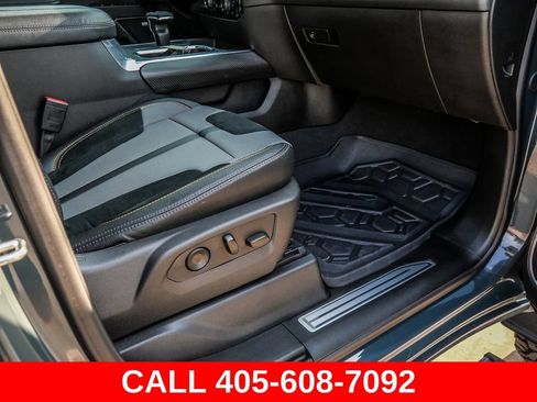 Used 2025 Chevrolet Silverado 1500 LTZ AWD/4WD image 27