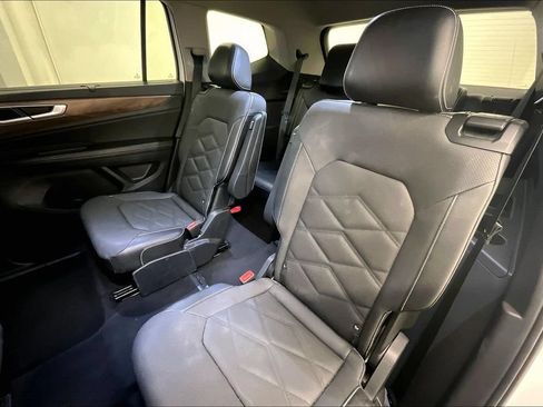 Used 2024 Volkswagen Atlas SE FWD image 22