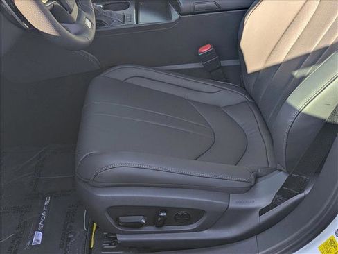 New 2025 Lexus ES 350 F Sport image 4