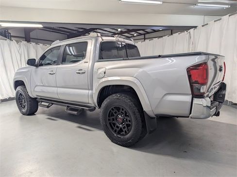 Used 2020 Toyota Tacoma SR5 image 4