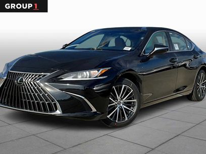 New 2025 Lexus ES 350 w/ Premium Package