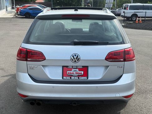 Used 2016 Volkswagen Golf SEL FWD image 4