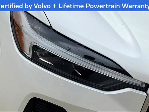 Used 2022 Volvo XC60 B5 Momentum image 38