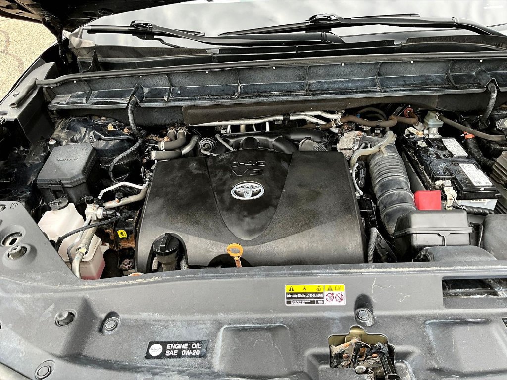 Used 2021 Toyota Highlander Limited AWD/4WD image 33