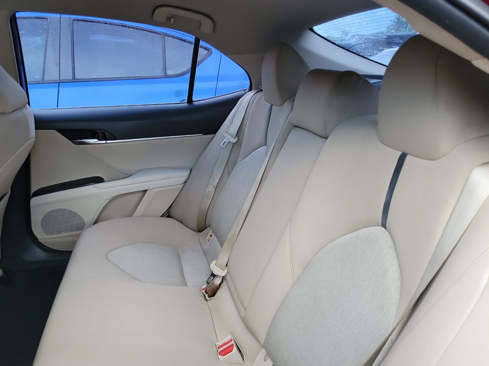 Used 2022 Toyota Camry LE FWD image 12