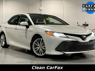 Used 2020 Toyota Camry XLE FWD video 2