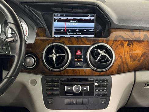 Used 2015 Mercedes-Benz GLK 250 BlueTEC 4MATIC image 23