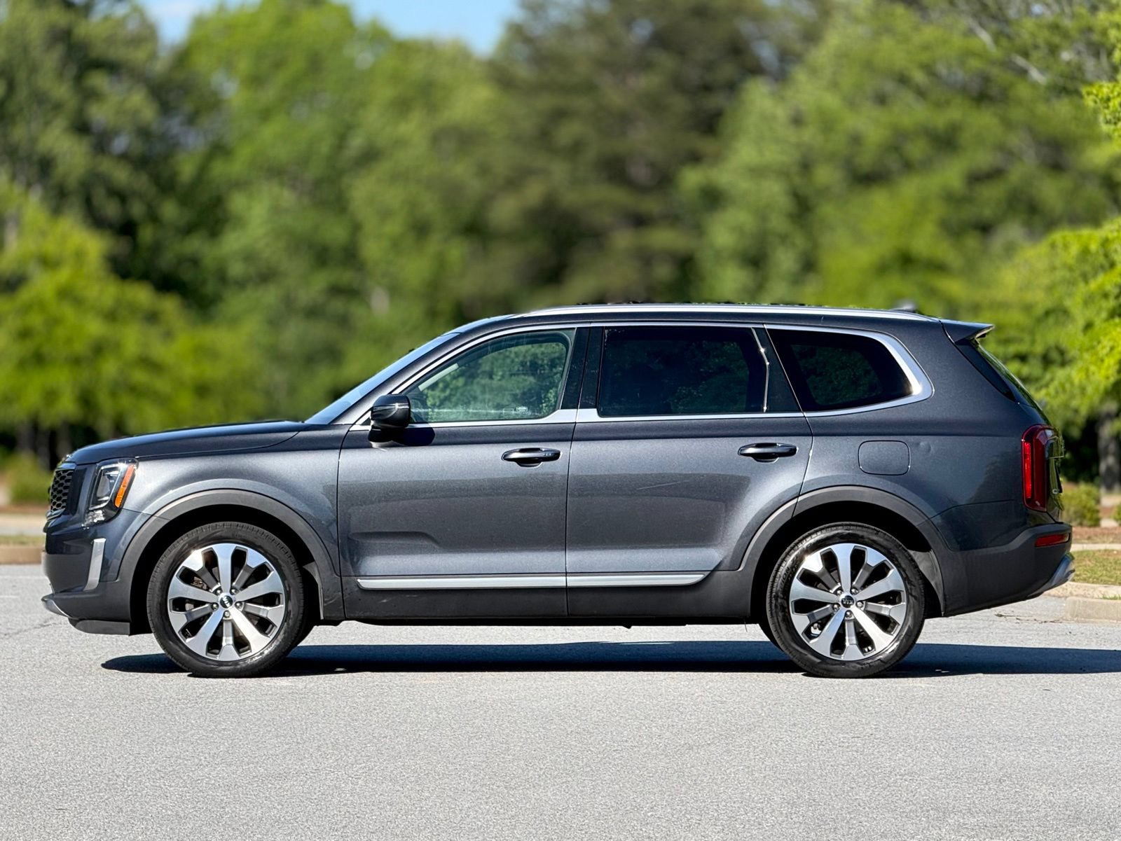Used 2021 Kia Telluride S AWD/4WD image 9