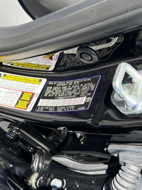 Used 2025 Toyota Camry SE FWD image 20