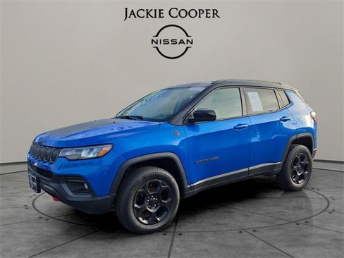 Used 2022 Jeep Compass Trailhawk image 1