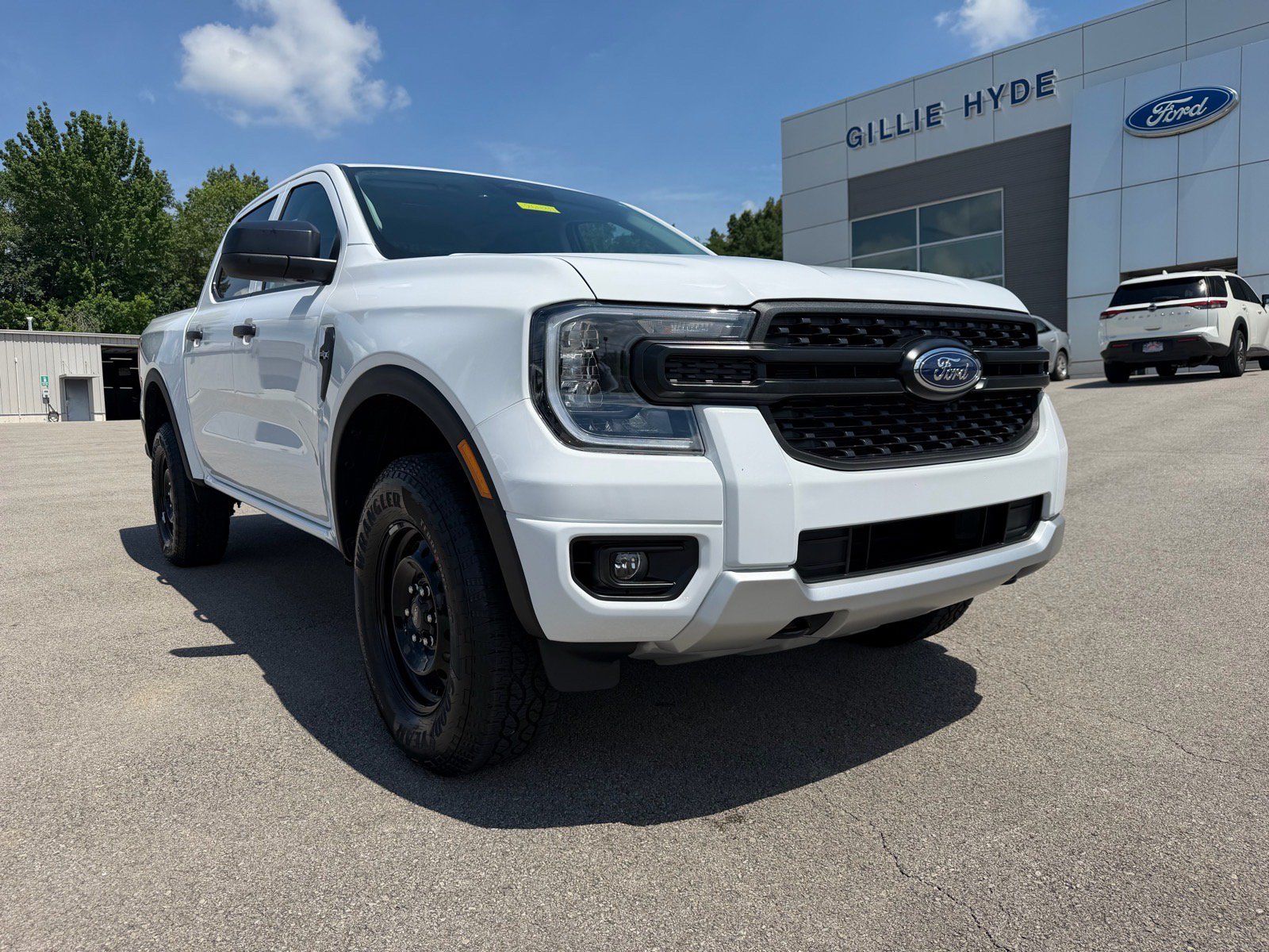 New 2026 Ford Ranger XL w/ FX4 Off-Road Package AWD/4WD image 3
