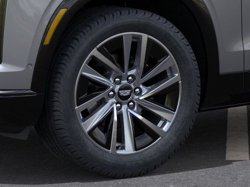 New 2027 Cadillac Vistiq Luxury w/ LPO, Floor Liner Package AWD/4WD image 9
