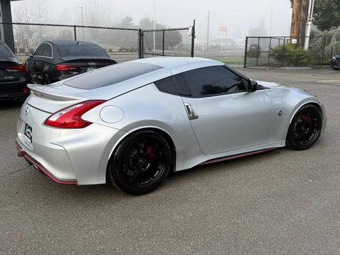 Used 2016 Nissan 370Z NISMO image 11