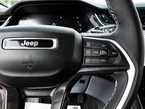 Used 2024 Jeep Grand Cherokee Limited 4xe w/ Luxury Tech Group II AWD/4WD image 21