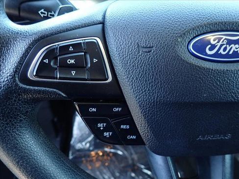 Used 2017 Ford Escape SE w/ Equipment Group 201A AWD/4WD image 14