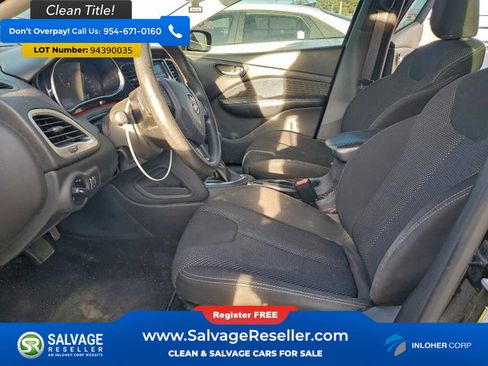 Used 2016 Dodge Dart SXT image 9