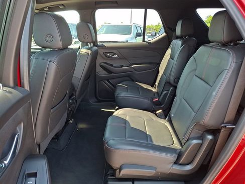Used 2023 Chevrolet Traverse RS AWD/4WD image 13