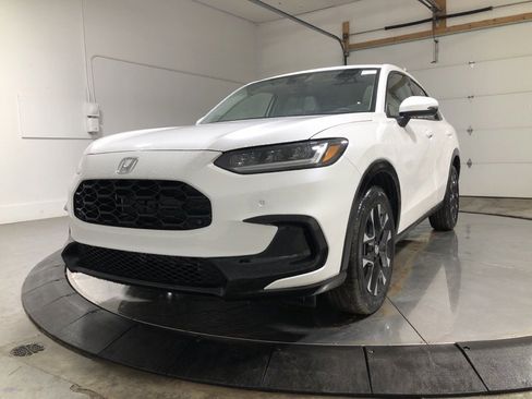 New 2026 Honda HR-V EX-L image 3