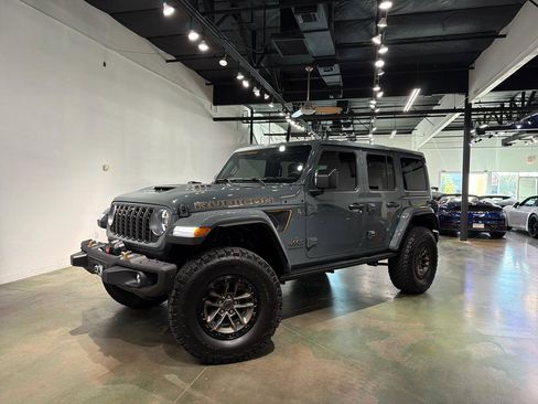 Used 2025 Jeep Wrangler Unlimited Rubicon 392 AWD/4WD image 2