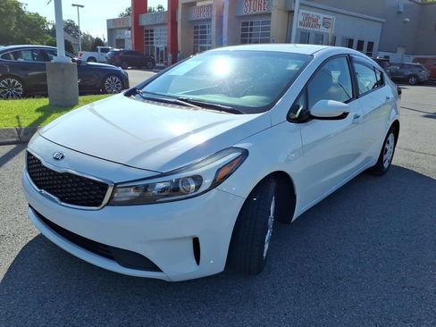 Used 2017 Kia Forte LX FWD image 17