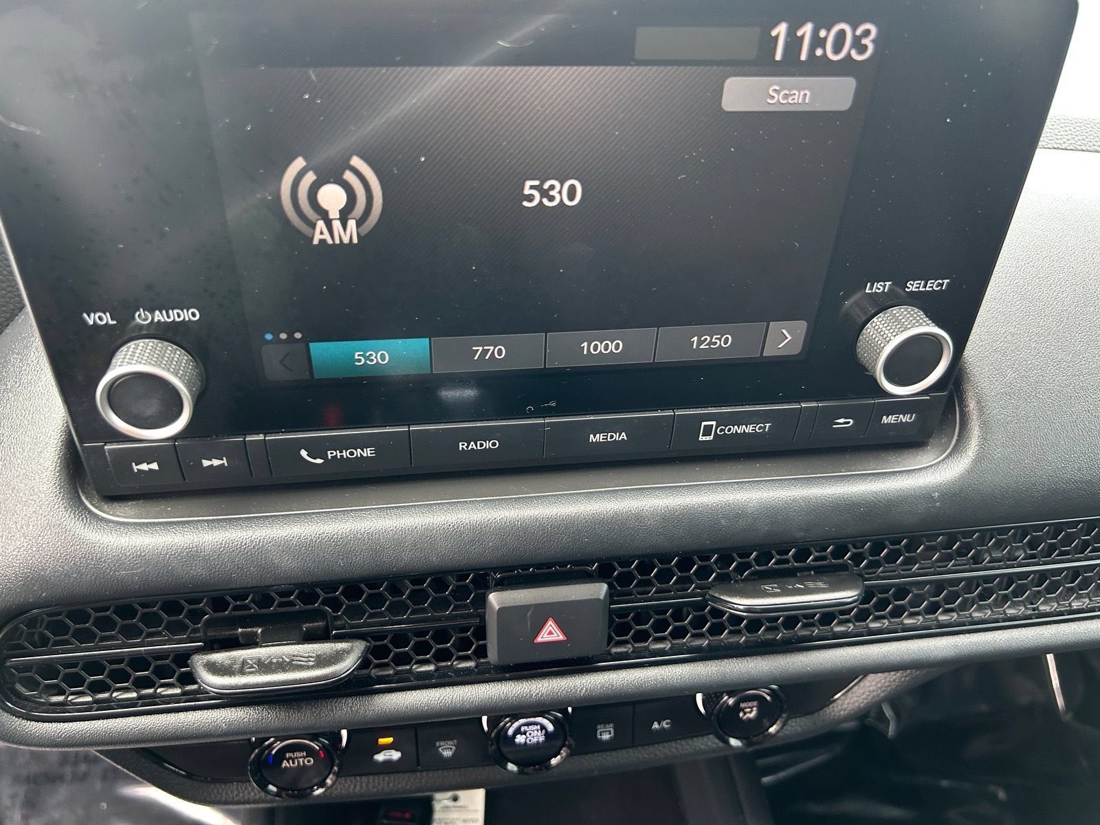 Certified 2023 Honda HR-V LX image 23