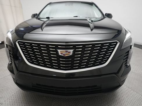 Used 2020 Cadillac XT4 Luxury w/ Cold Weather Package AWD/4WD image 21