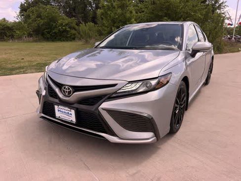 Used 2021 Toyota Camry XSE image 2