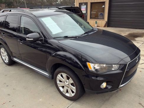 Used 2013 Mitsubishi Outlander SE image 13