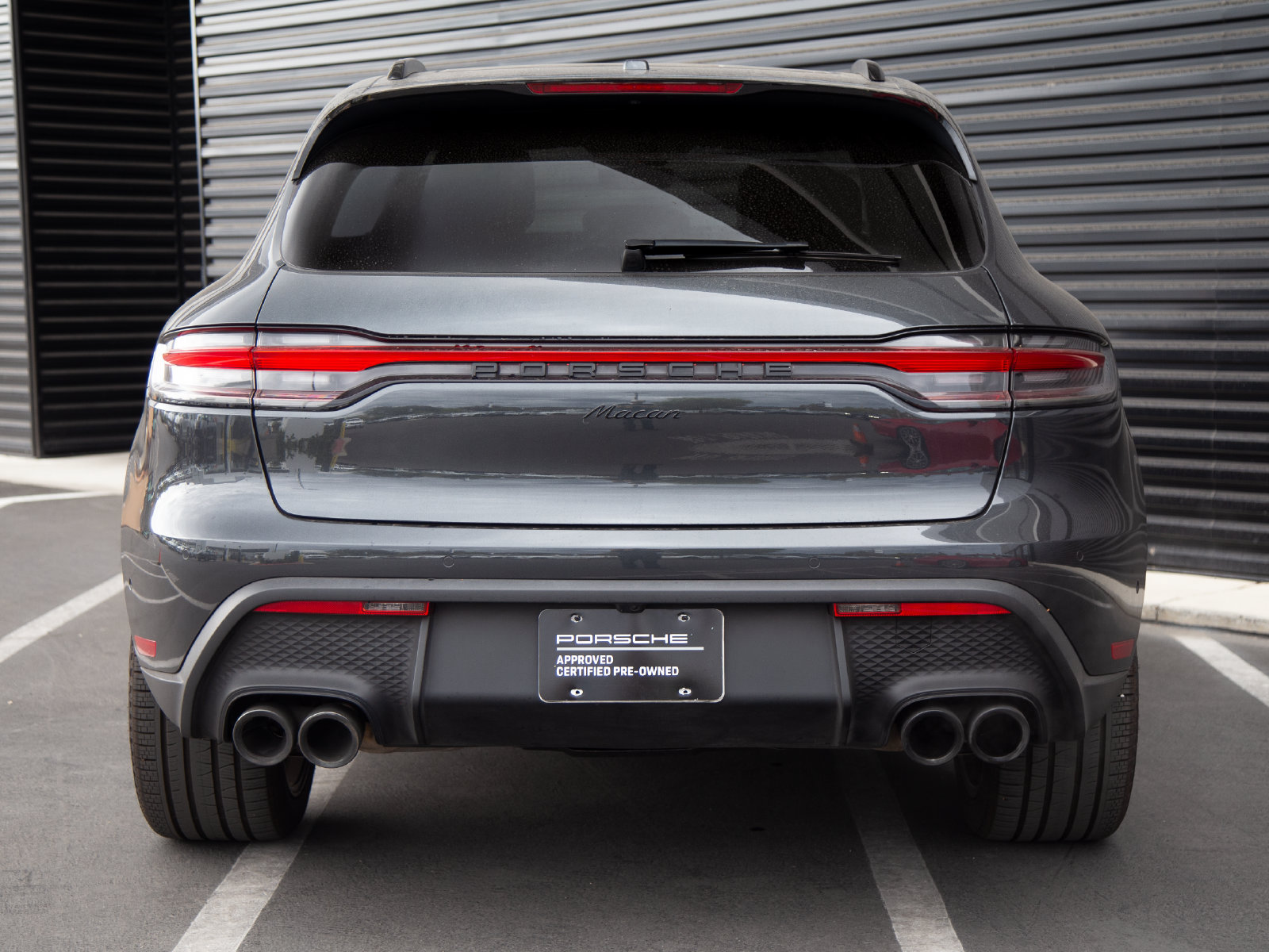 Certified 2023 Porsche Macan Turbo AWD/4WD image 6
