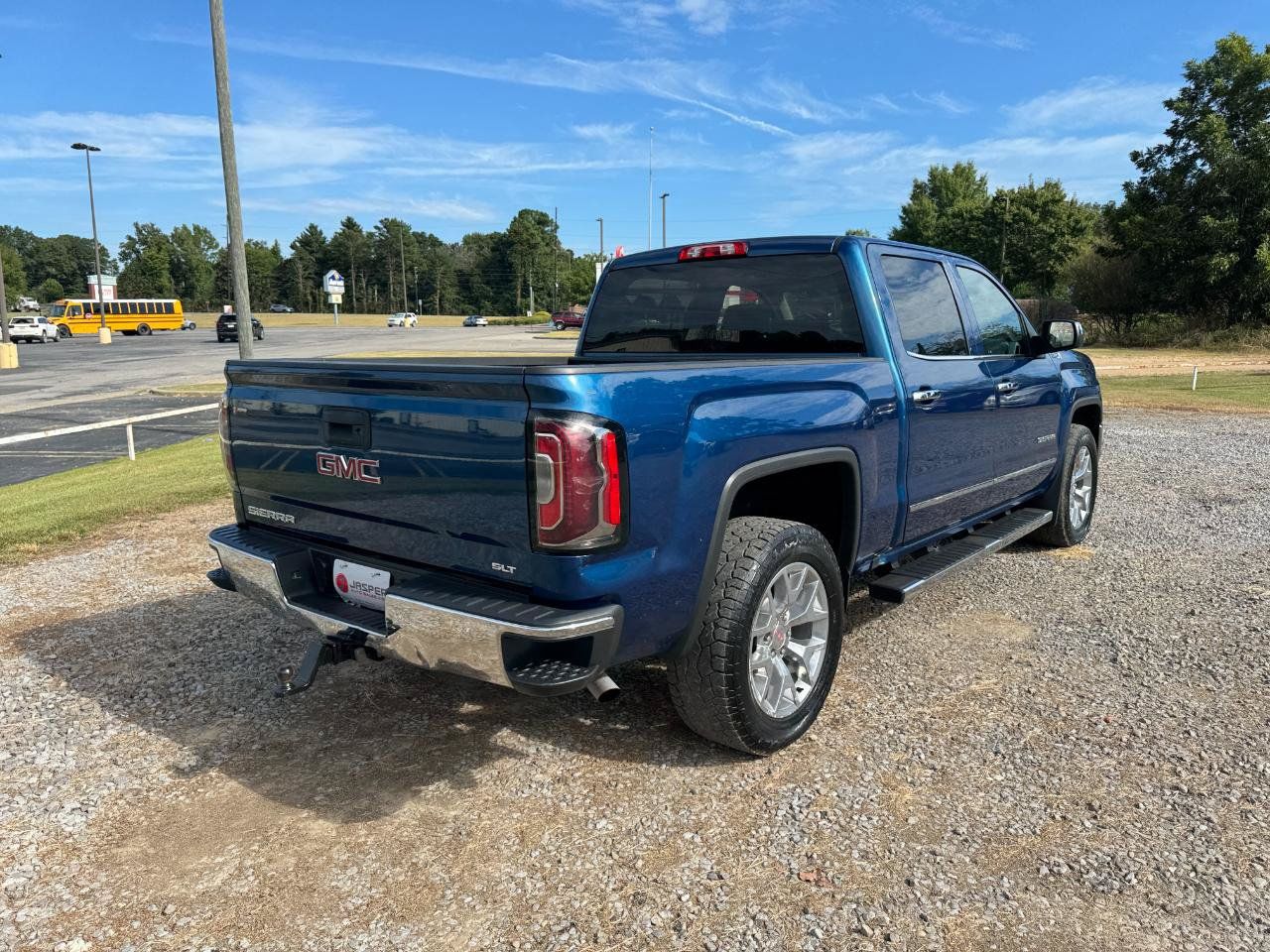 Used 2018 GMC Sierra 1500 SLT w/ SLT Premium Package AWD/4WD image 3