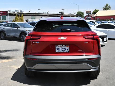 Used 2024 Chevrolet Blazer EV LT AWD/4WD image 7