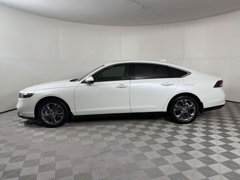 Used 2024 Honda Accord EX-L image 2