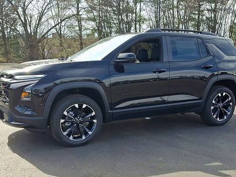 New 2026 Chevrolet Equinox RS w/ Convenience Package III FWD image 7