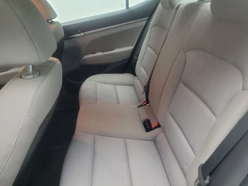 Used 2017 Hyundai Elantra SE w/ Cargo Package FWD image 18