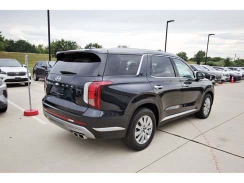 Certified 2025 Hyundai Palisade SEL FWD image 9