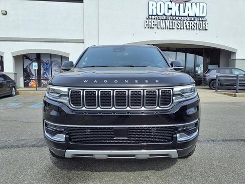 Certified 2022 Jeep Wagoneer Series II AWD/4WD image 3