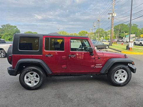 Used 2013 Jeep Wrangler Unlimited Sport AWD/4WD image 22