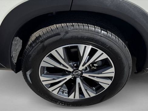 Used 2023 Nissan Rogue SV AWD/4WD image 9