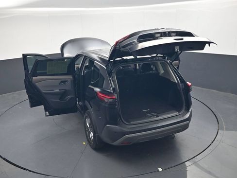 Used 2023 Nissan Rogue S AWD/4WD image 43
