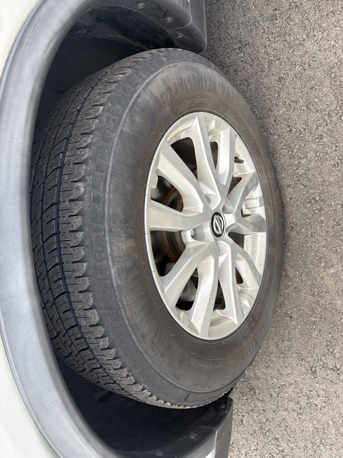 Used 2020 Nissan Rogue SV FWD image 30