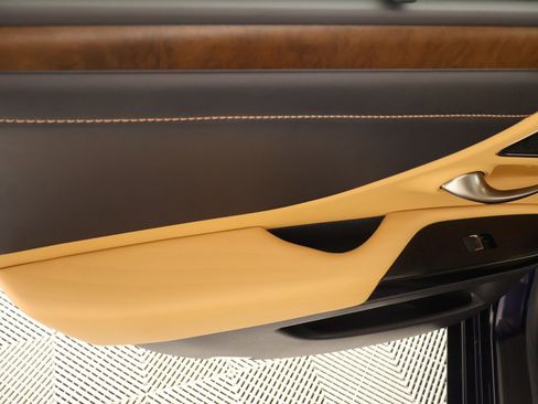 Used 2022 Lexus ES 350 Ultra Luxury w/ Protection Package (P3) image 17