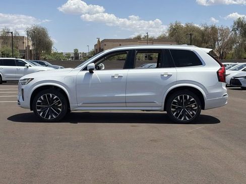 New 2026 Volvo XC90 T8 Ultra w/ Protection Package Premier AWD/4WD image 10
