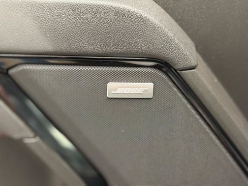 Used 2025 GMC Sierra 1500 AT4 w/ Technology Package AWD/4WD image 15
