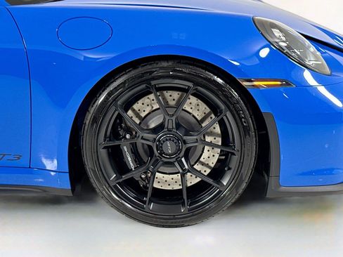 Used 2023 Porsche 911 GT3 RWD image 37