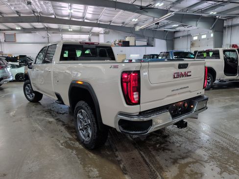 Used 2026 GMC Sierra 3500 SLE w/ SLE Value Package AWD/4WD image 4