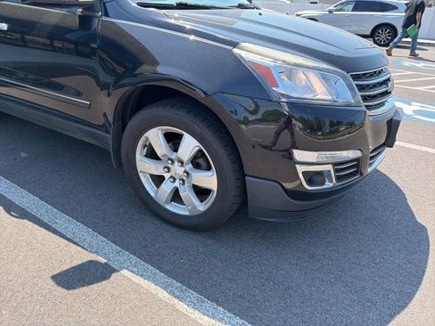 Used 2017 Chevrolet Traverse Premier AWD/4WD image 16