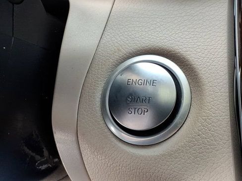 Used 2018 Mercedes-Benz GLC 300 image 25