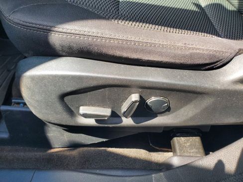 Certified 2018 Ford Explorer XLT image 11